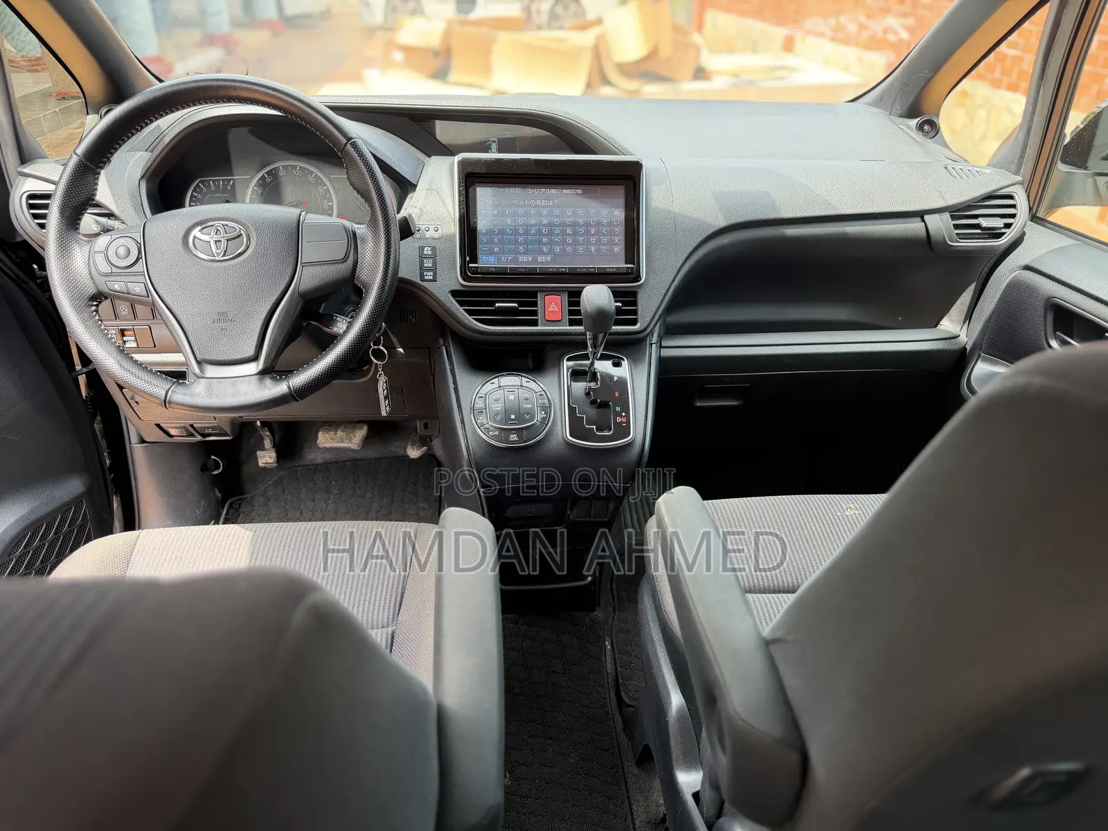 Toyota Voxy V 2WD 8-Seater 2014 Black