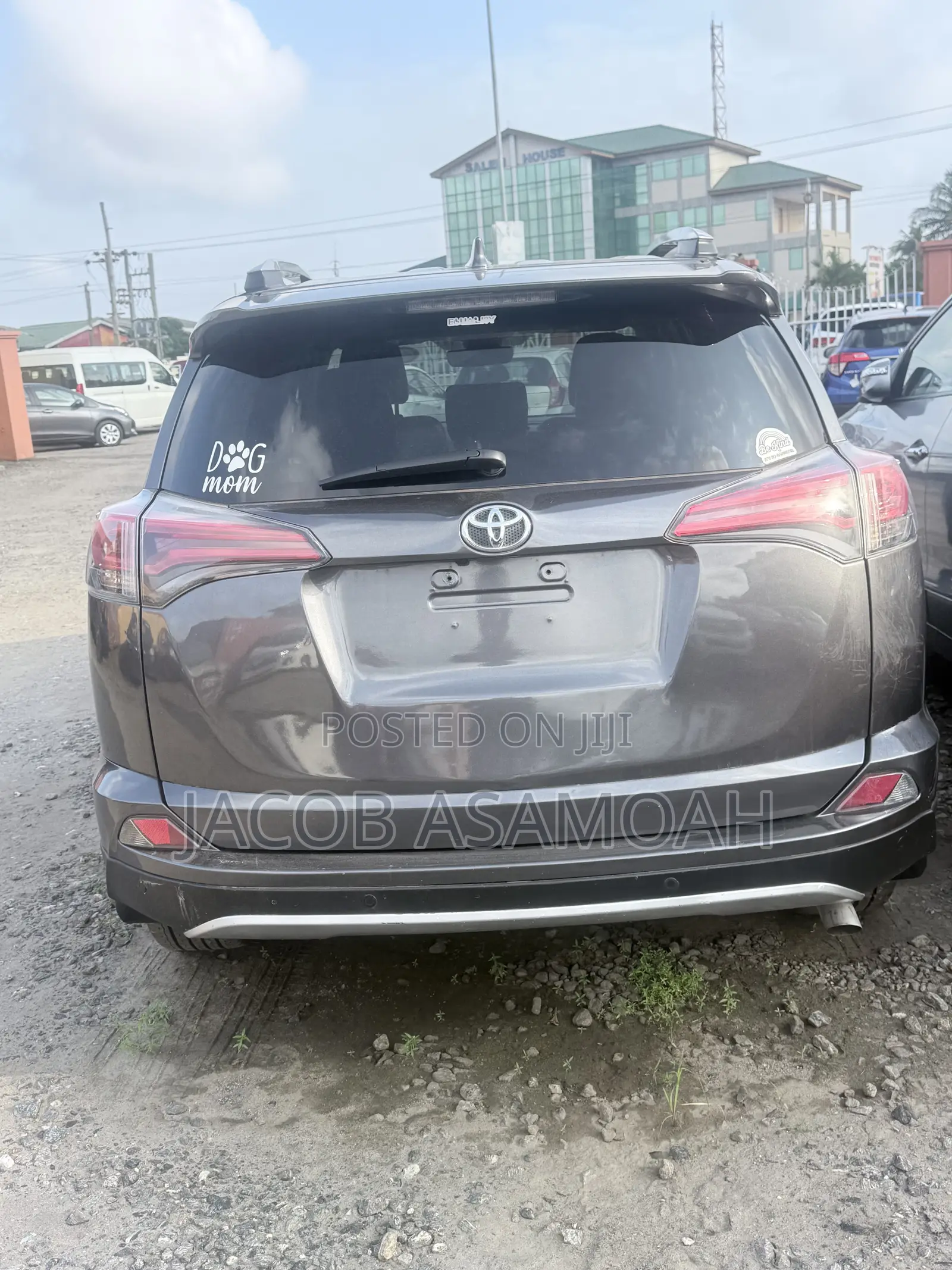 Toyota RAV4 SE 4dr SUV AWD (2.5L 4cyl 6A) 2018 Gray
