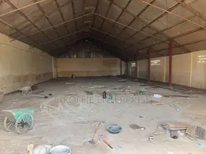 1,200 SQM Warehouse at Circle for Rent.