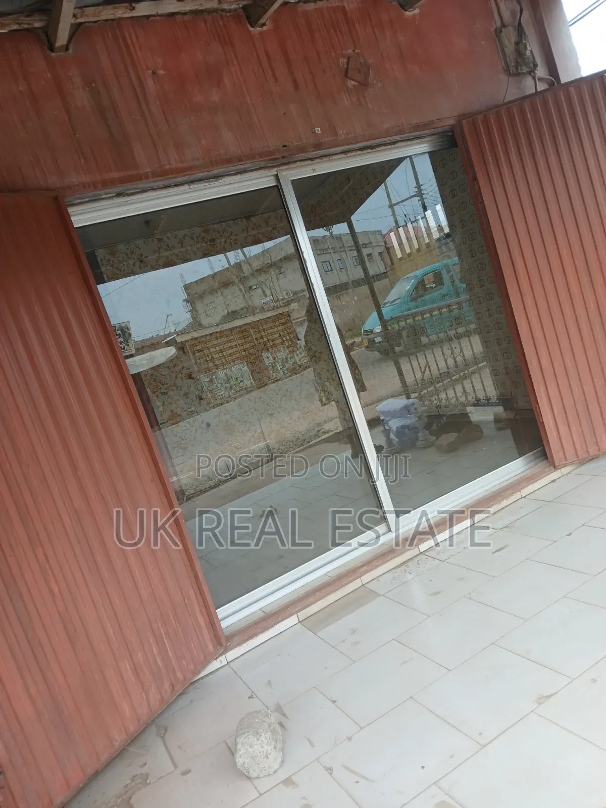 Store for Rent at Mallam Junction-Kokroko