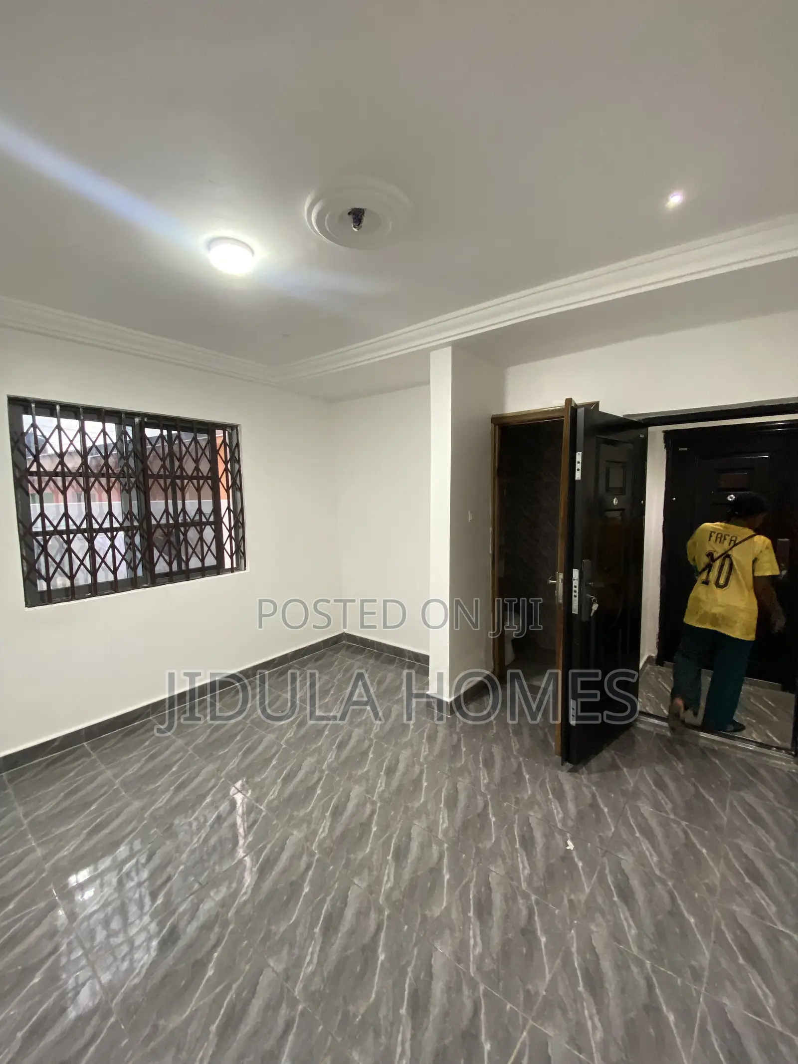 3bdrm Apartment in Lakeside Estate for rent