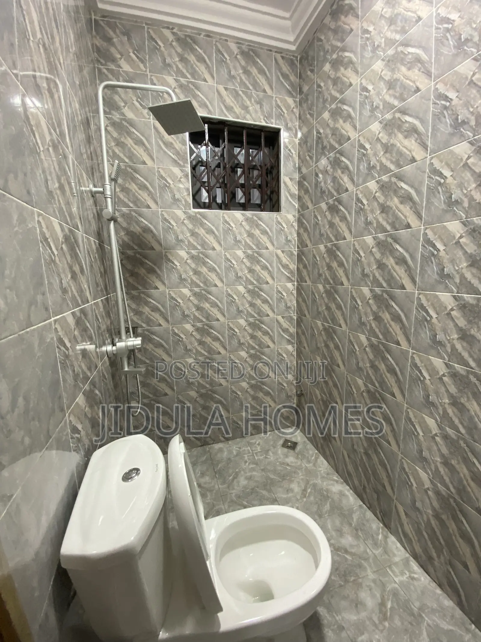 3bdrm Apartment in Lakeside Estate for rent