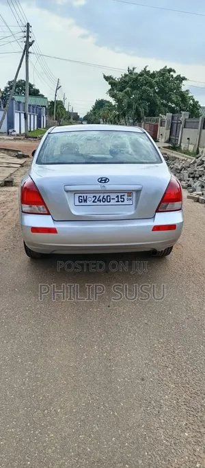 Hyundai Elantra GT 2002 Silver