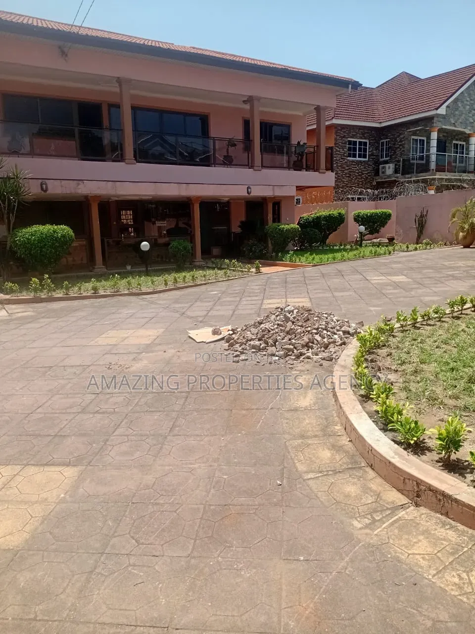 6 Bedroom Apartment for Rent at East Legon