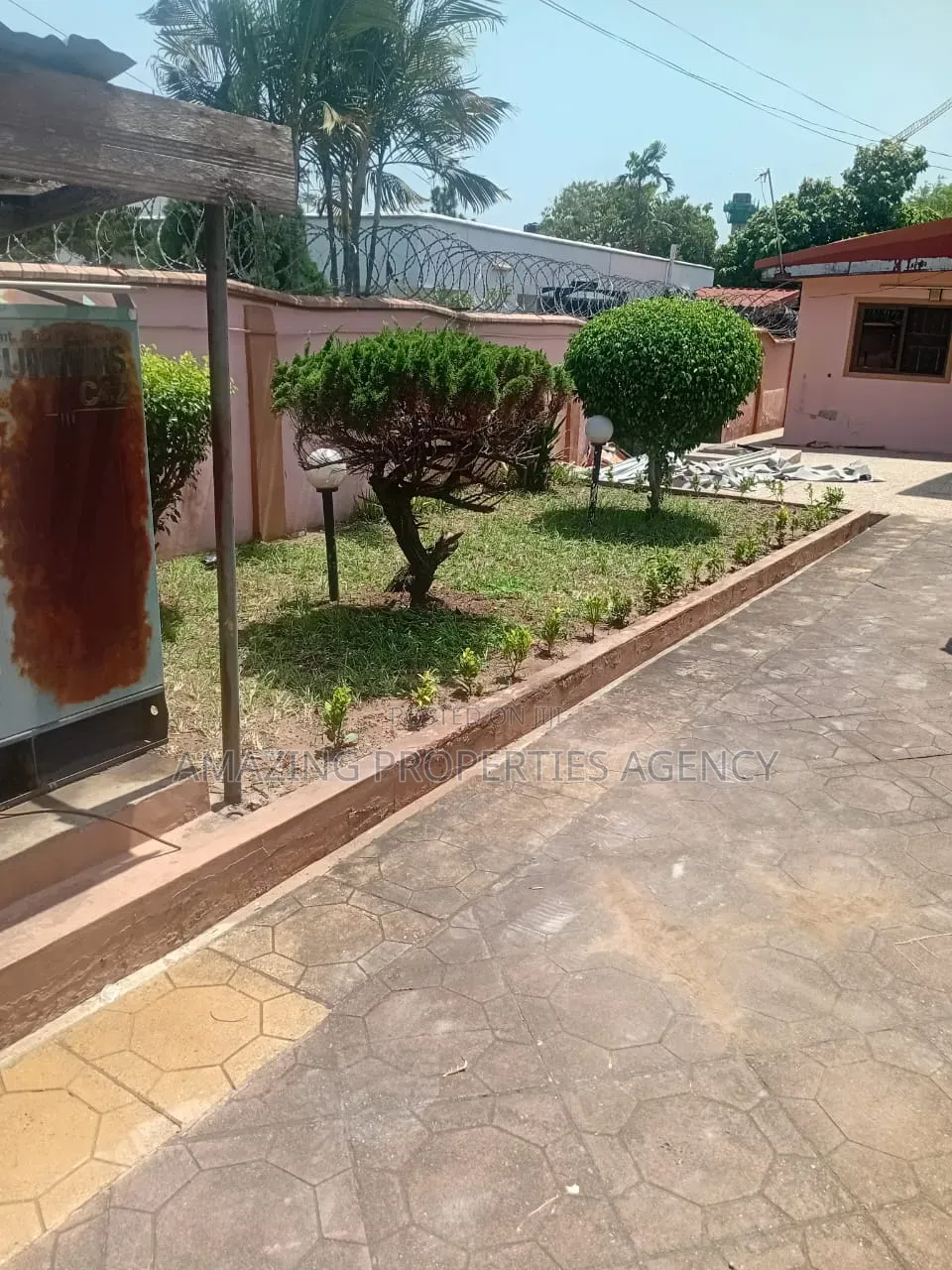 6 Bedroom Apartment for Rent at East Legon