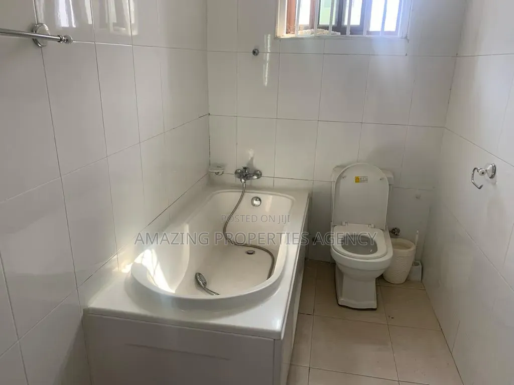 6 Bedroom Apartment for Rent at East Legon