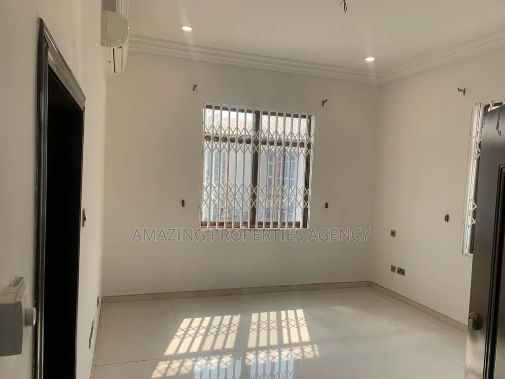 6 Bedroom Apartment for Rent at East Legon
