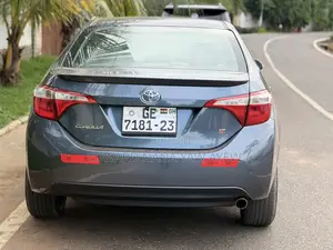 Toyota Corolla S 4dr Sedan (1.8L 4cyl CVT) 2014 Gray