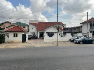 10 Bed House for Rent at East Legon,Shiashie 
Suitable for Office