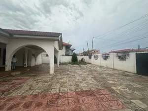 10 Bed House for Rent at East Legon,Shiashie 
Suitable for Office