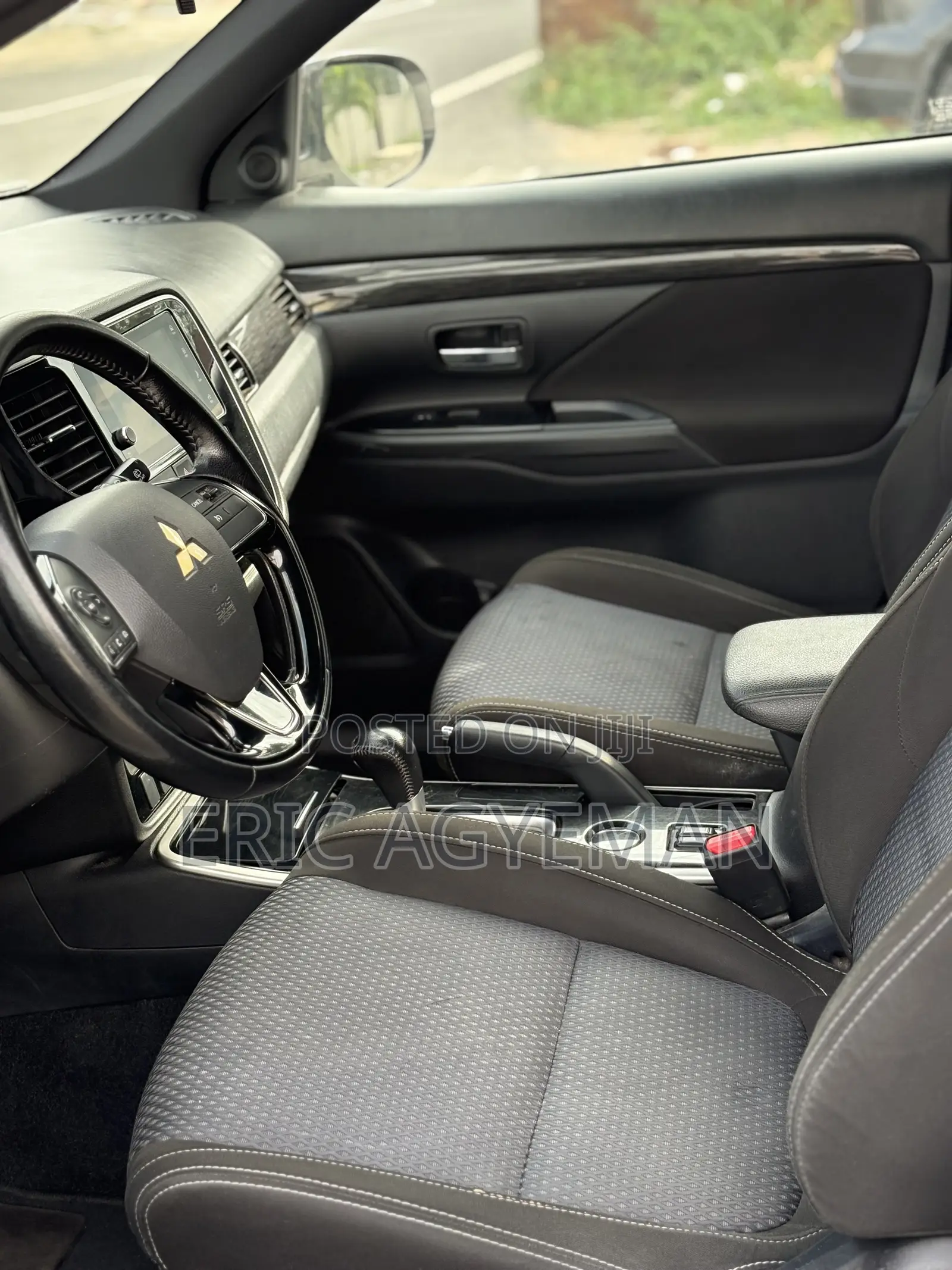 Mitsubishi Outlander 2018 White