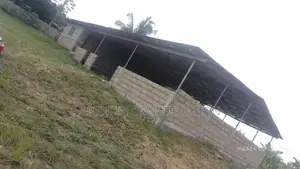 Commercial Property Close to Main Road for Rent at Ag Swedru