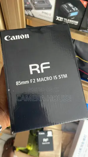 Canon Rf 85mm F2 Macro STM Lens