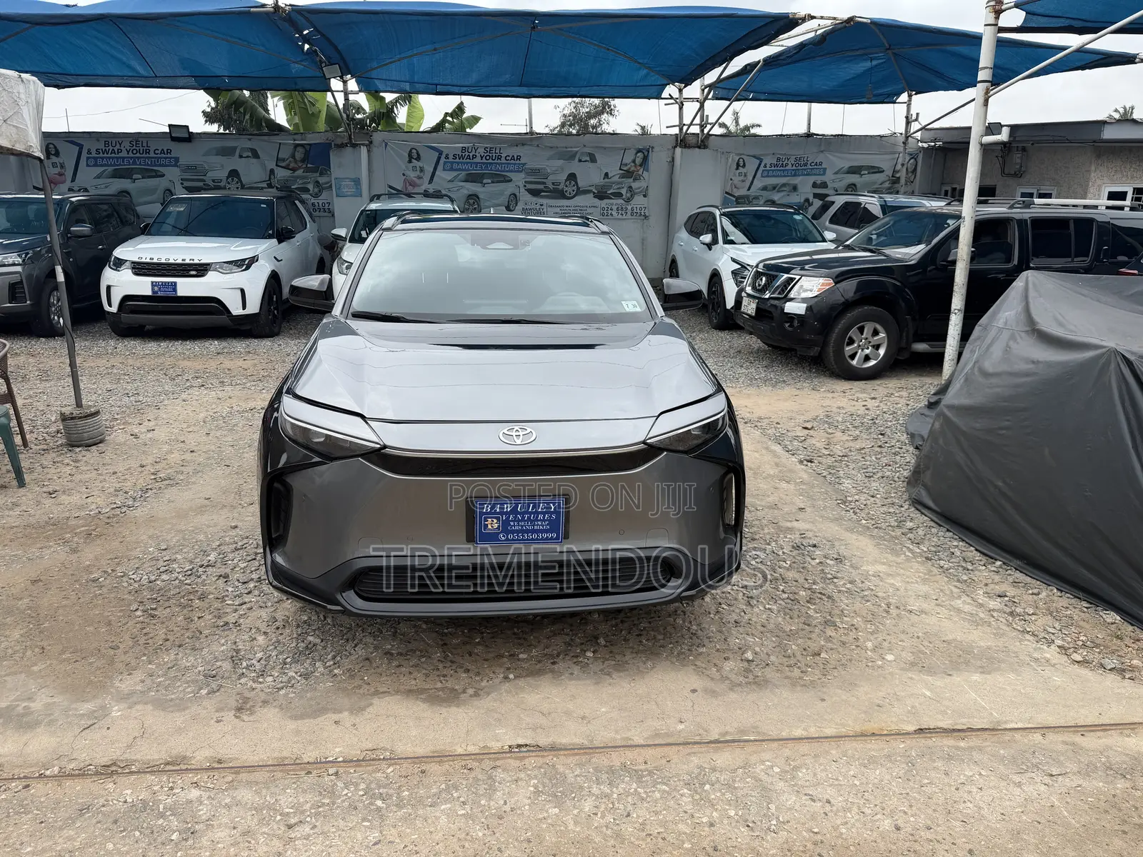 Toyota bZ4X XLE AWD 2025 Gray