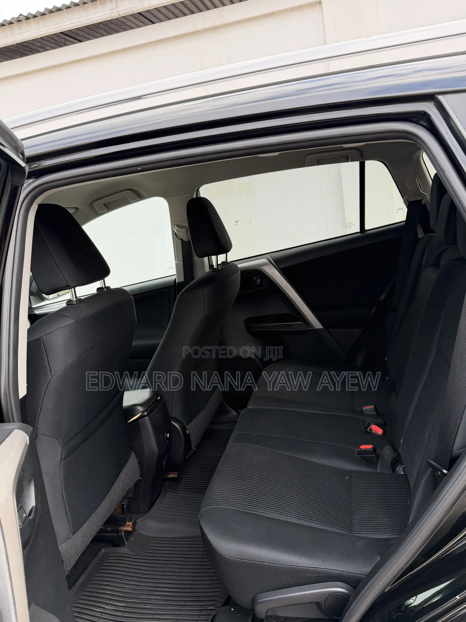 Toyota RAV4 LE 4dr SUV AWD (2.5L 4cyl 6A) 2018 Black