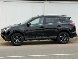 Toyota RAV4 LE 4dr SUV AWD (2.5L 4cyl 6A) 2018 Black