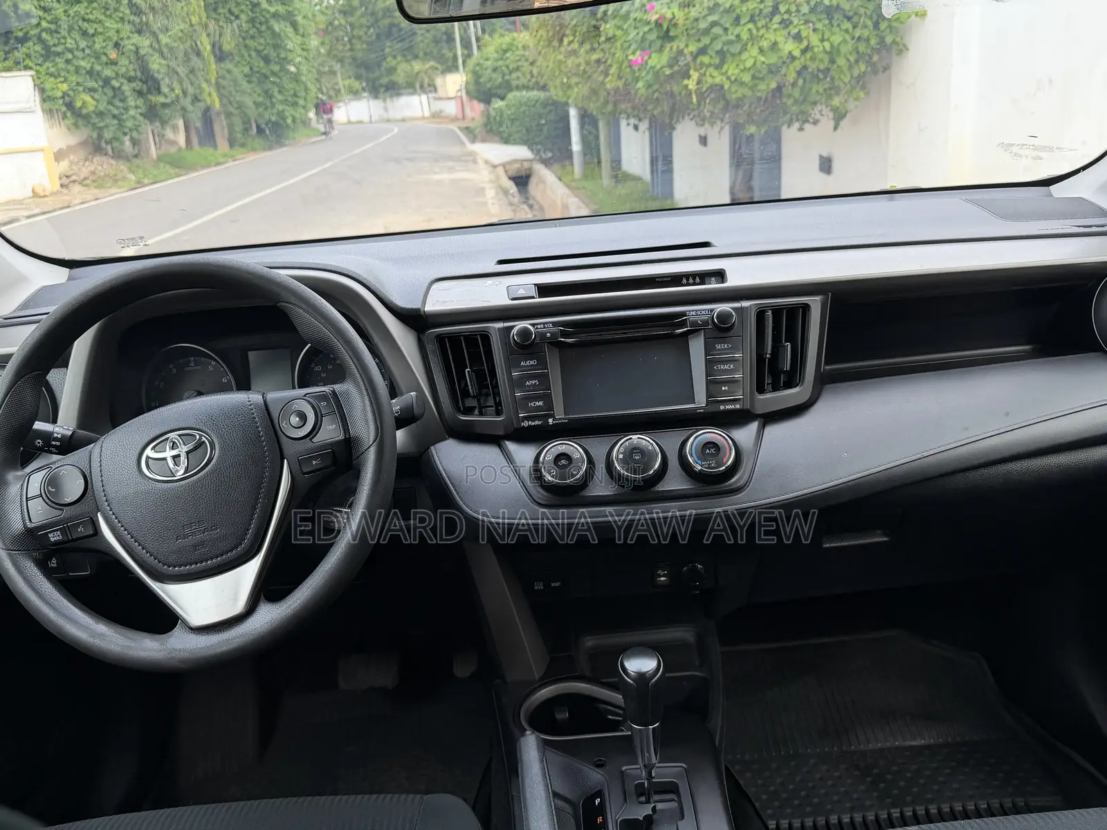 Toyota RAV4 LE 4dr SUV AWD (2.5L 4cyl 6A) 2018 Black