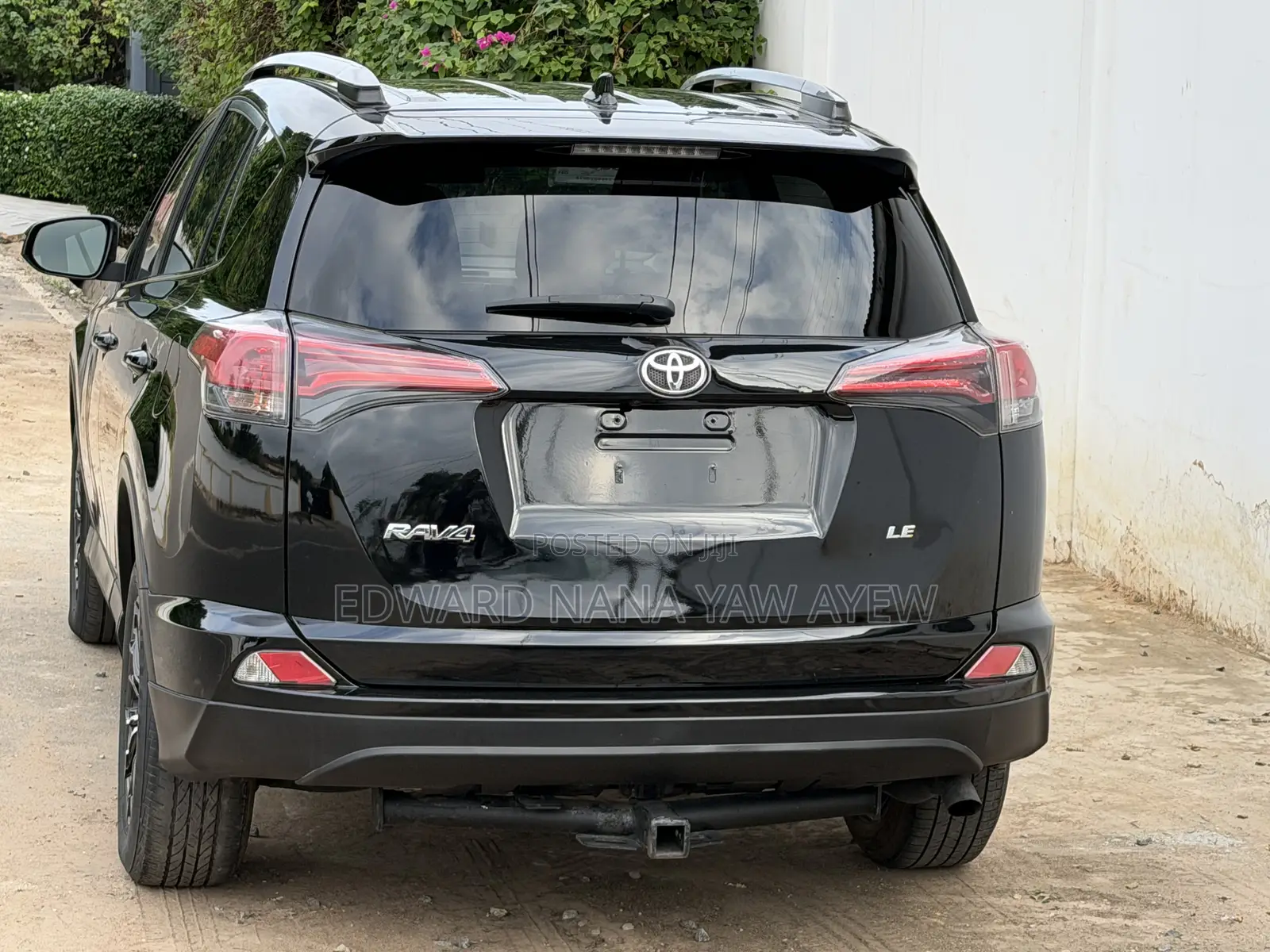 Toyota RAV4 LE 4dr SUV AWD (2.5L 4cyl 6A) 2018 Black