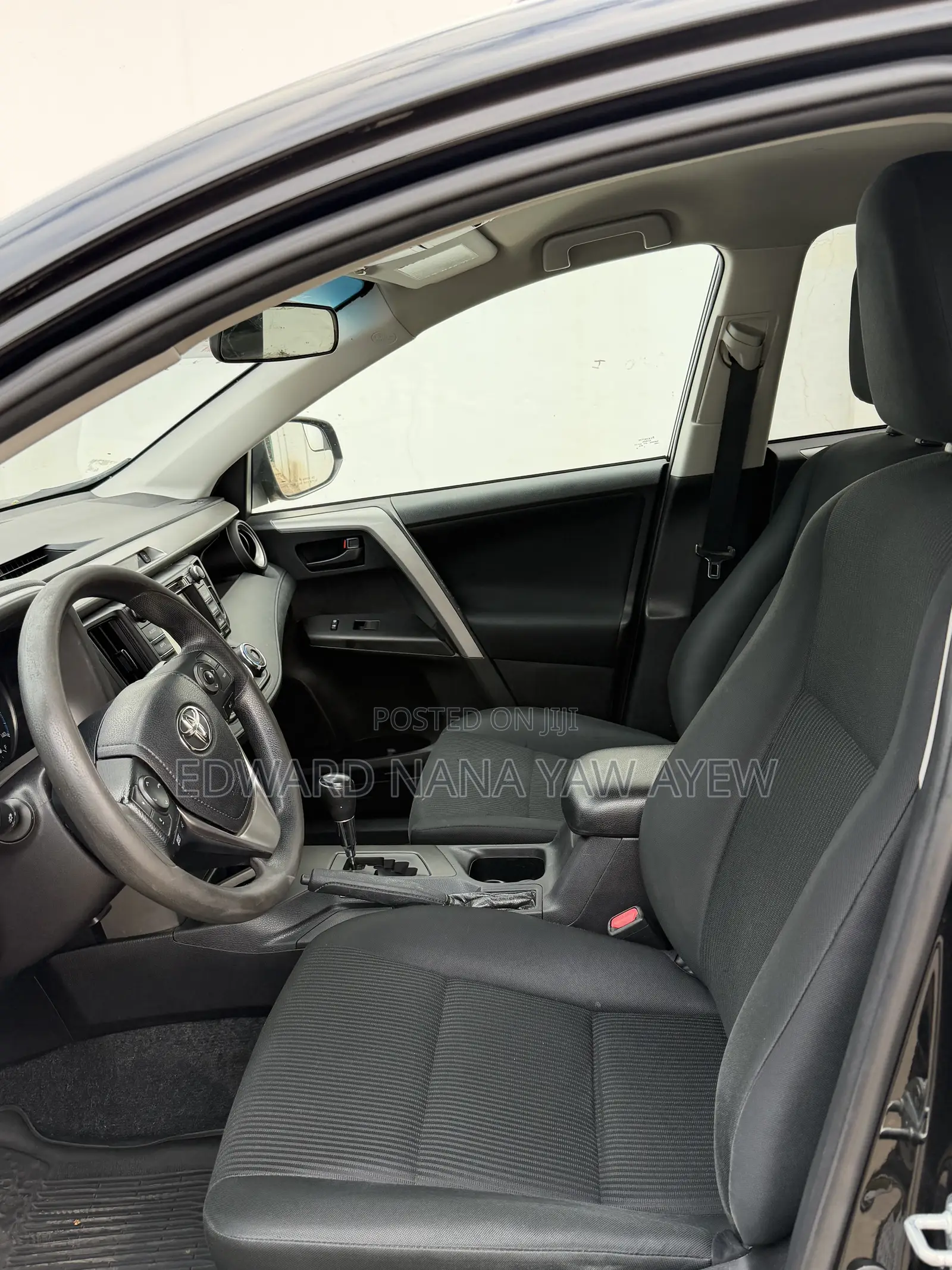 Toyota RAV4 LE 4dr SUV AWD (2.5L 4cyl 6A) 2018 Black