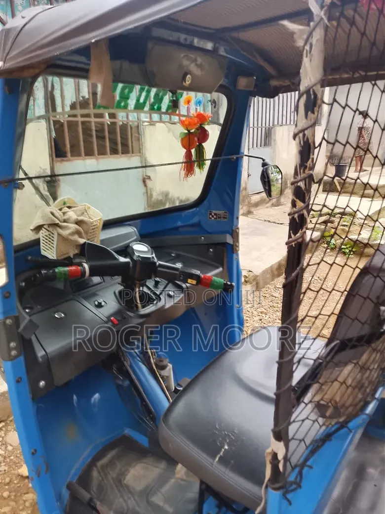 TVS King Deluxe Plus iTouch Start 2025 Blue