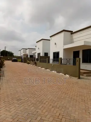 3bdrm House in Adenta, Sakora for sale
