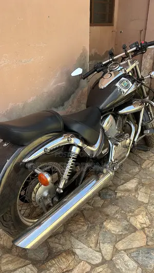 Suzuki GSR 2022 Black