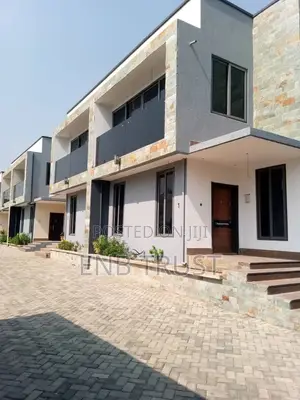 3bdrm Duplex in Dzowulu, Special School Area for sale
