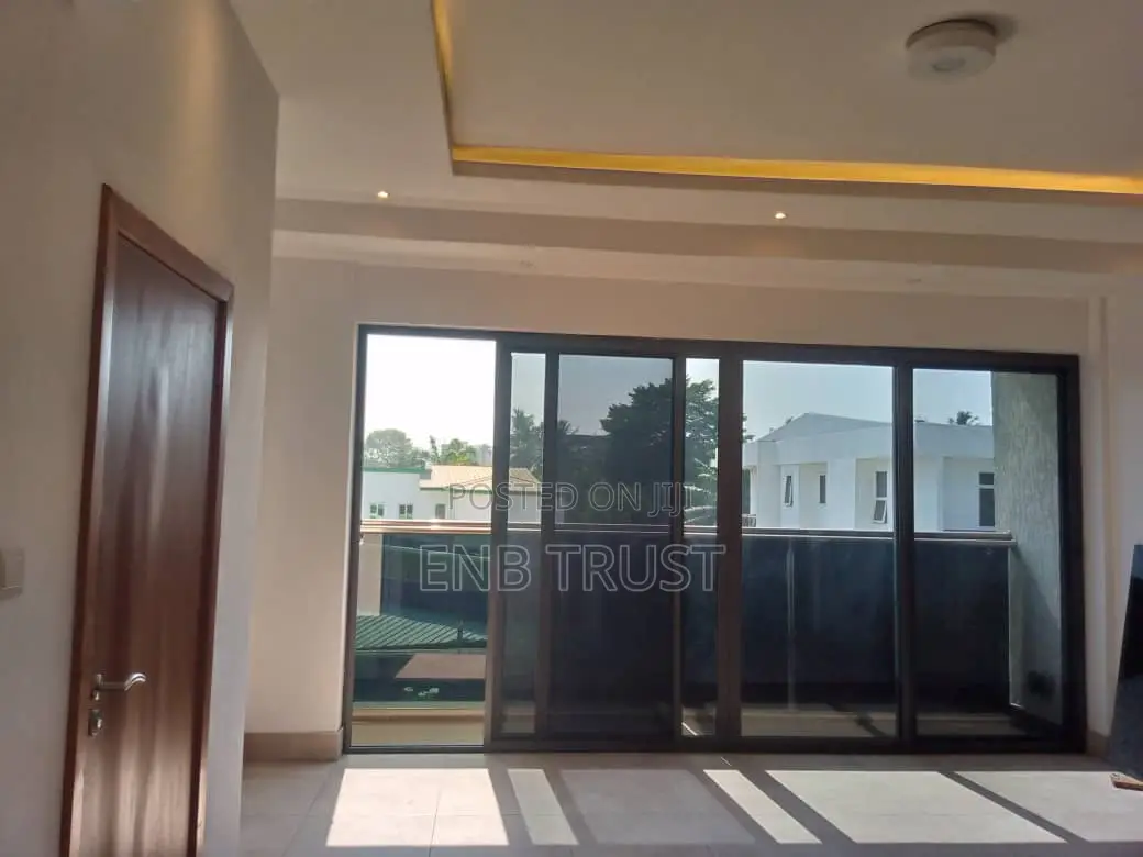 3bdrm Duplex in Dzowulu, Special School Area for sale