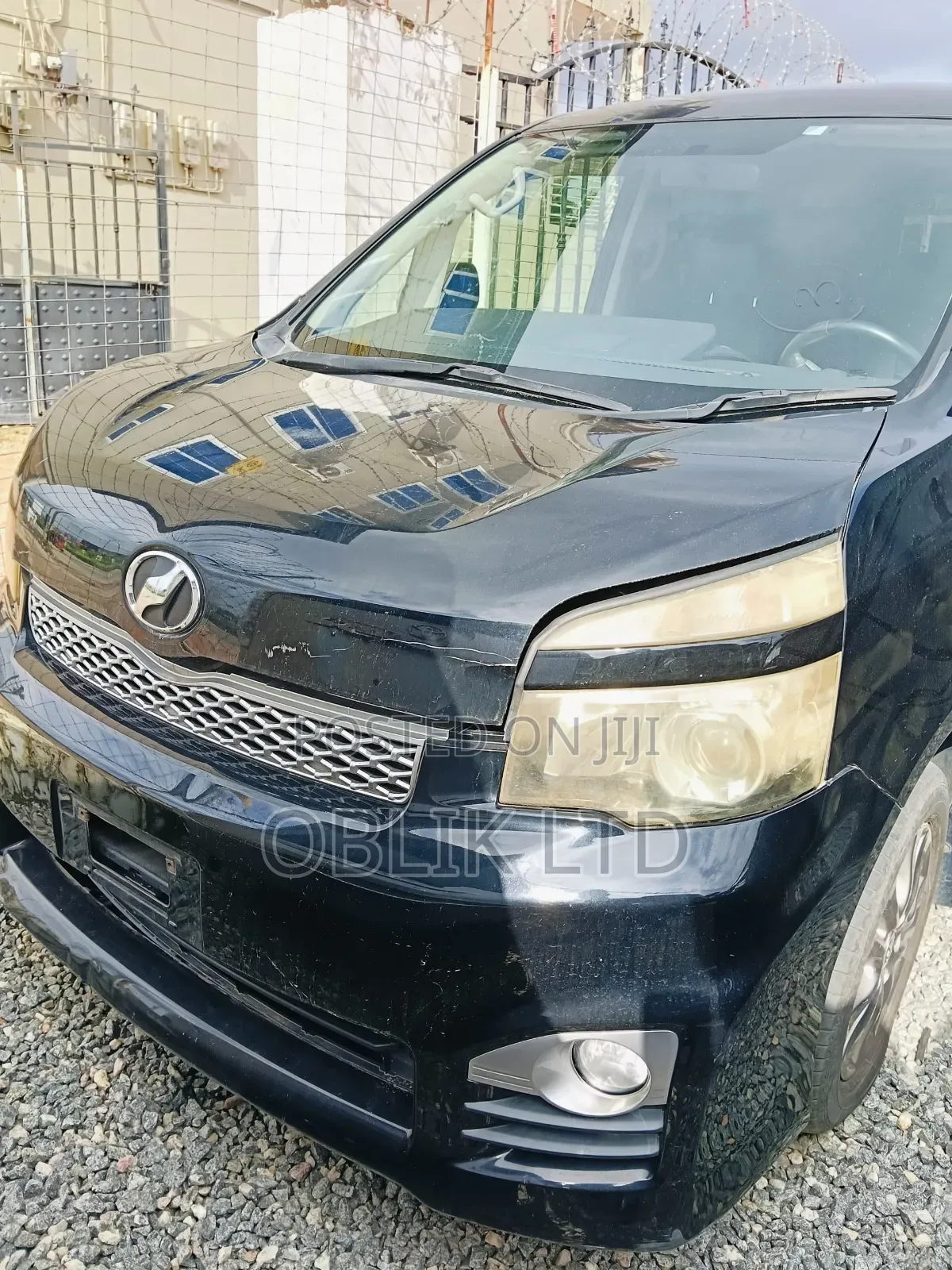 Toyota Voxy 2010 Black