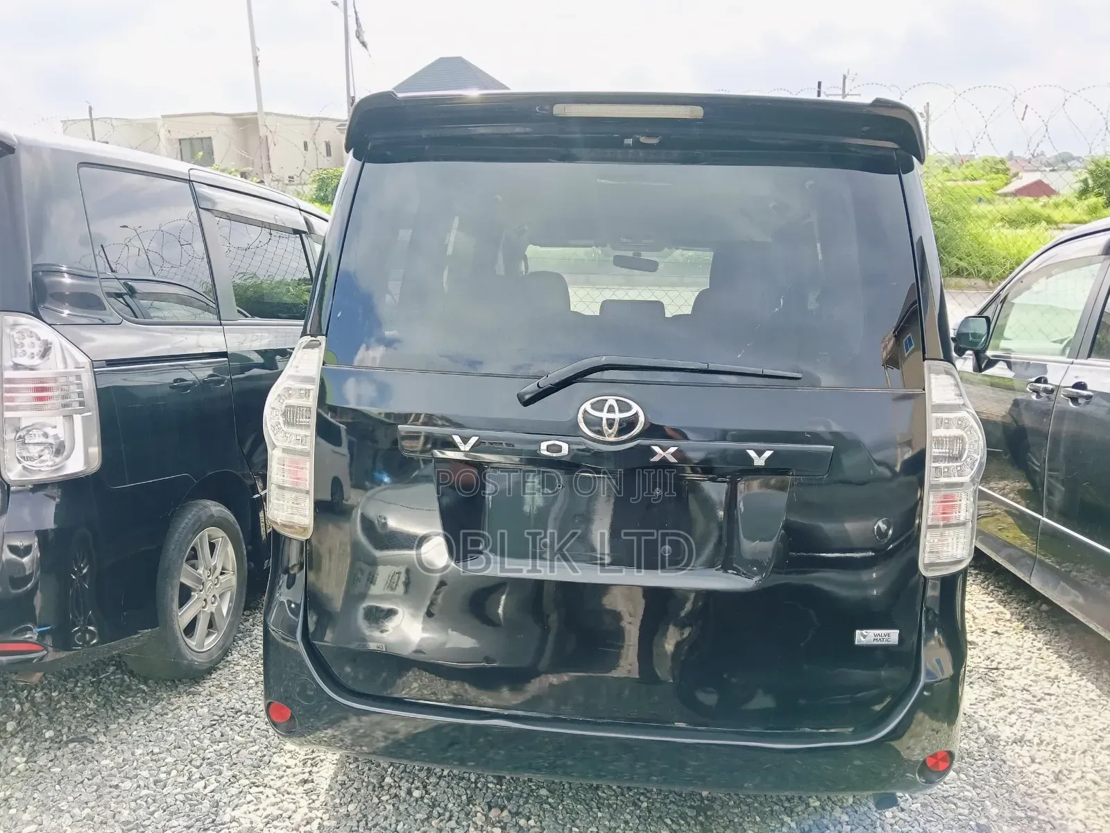 Toyota Voxy 2010 Black
