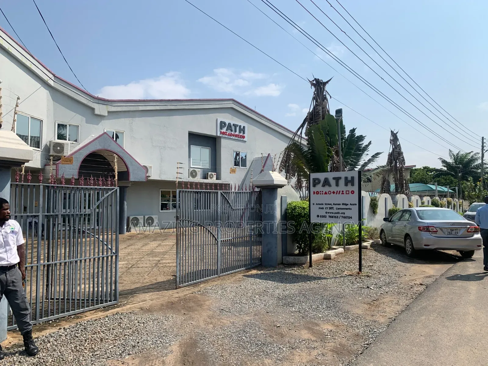 North Ridge Location Near the Nigerian Embassy. 371 SQM