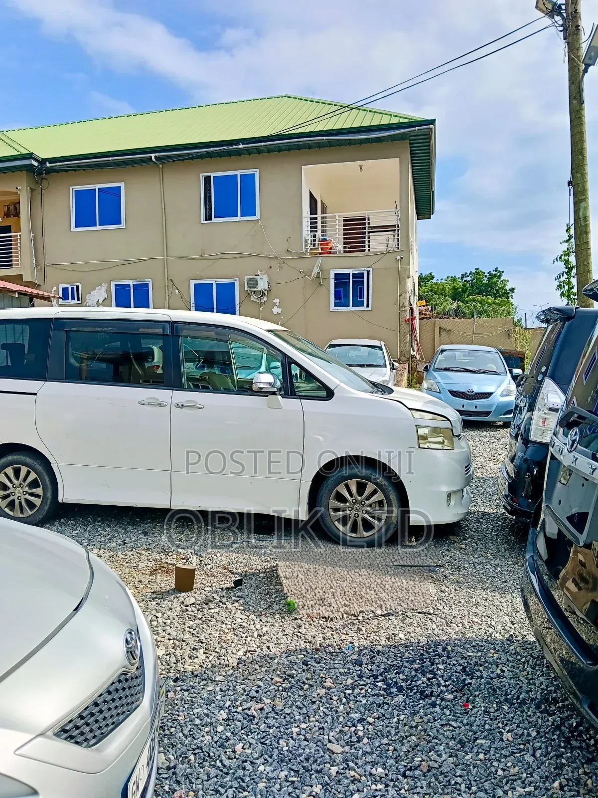 Toyota Voxy 2010 Gray