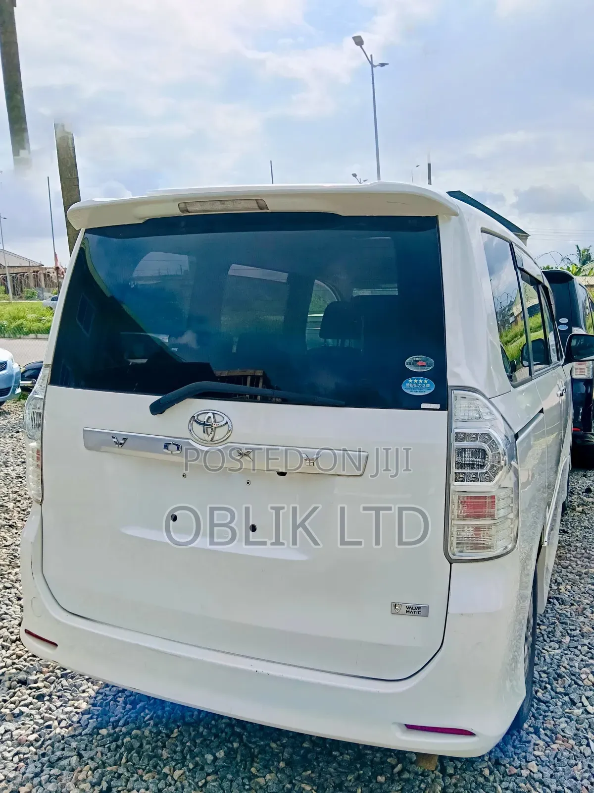 Toyota Voxy 2010 Gray