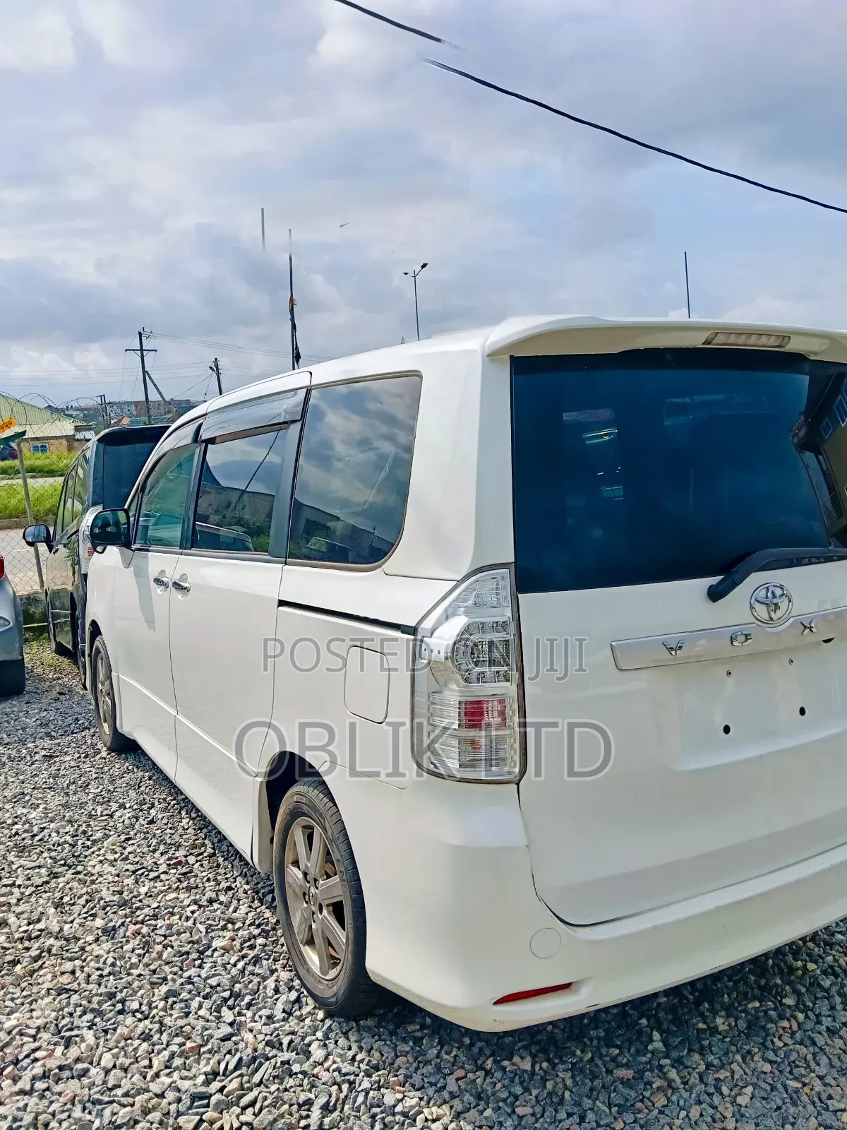 Toyota Voxy 2010 Gray