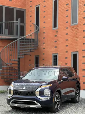 Mitsubishi Outlander SE 2022 Blue