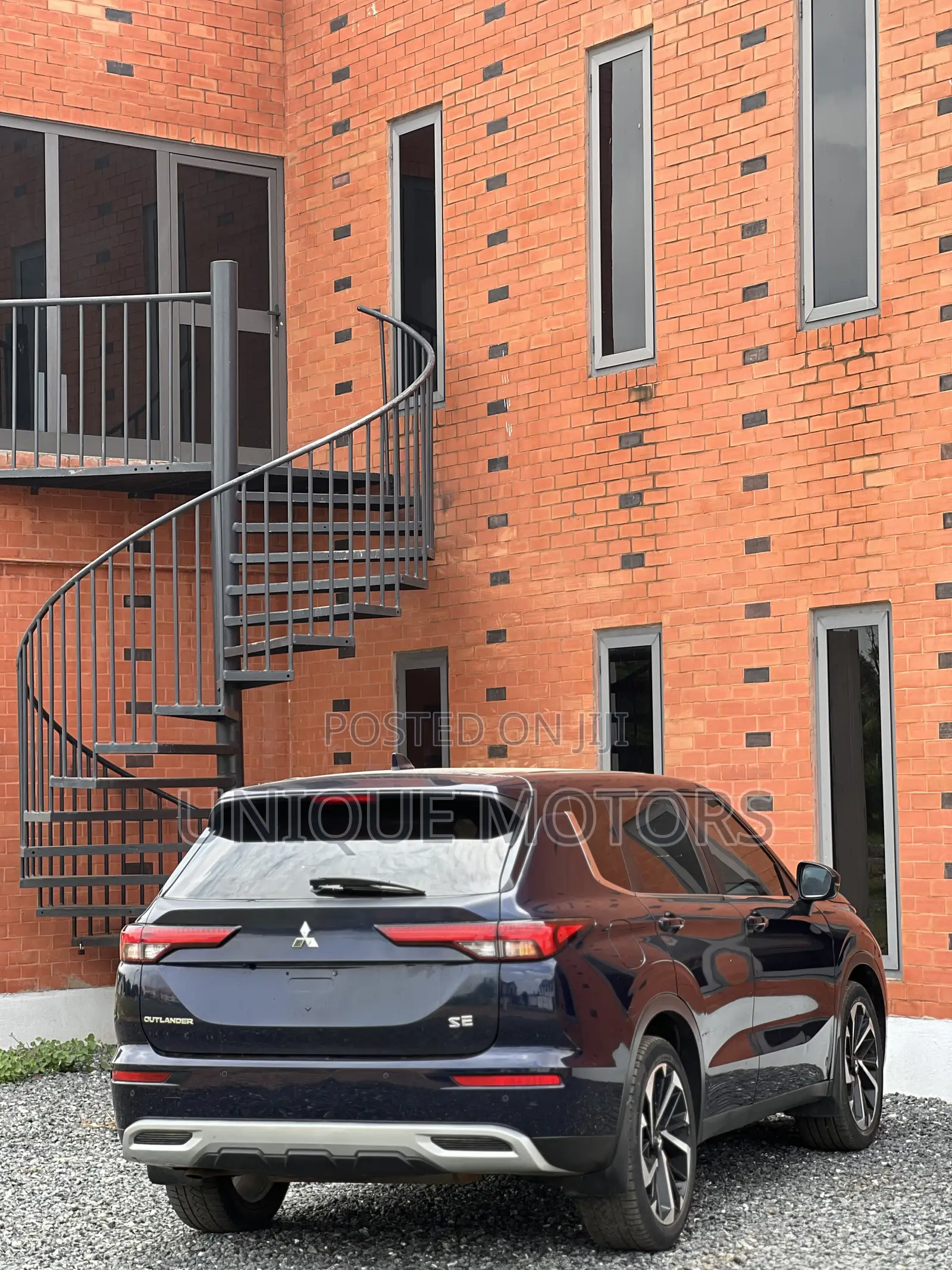 Mitsubishi Outlander SE 2022 Blue
