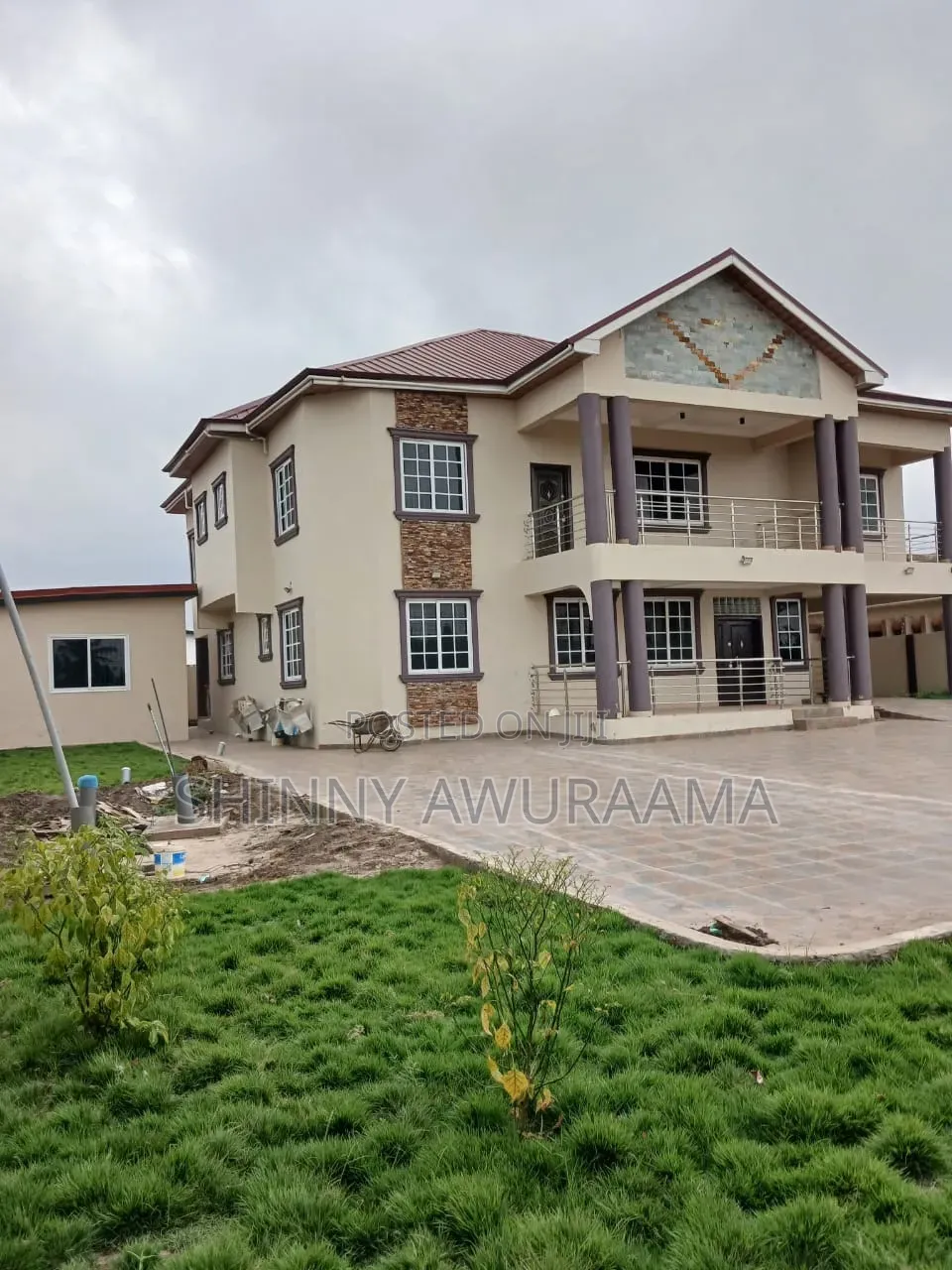 5bdrm House in School Junction for rent