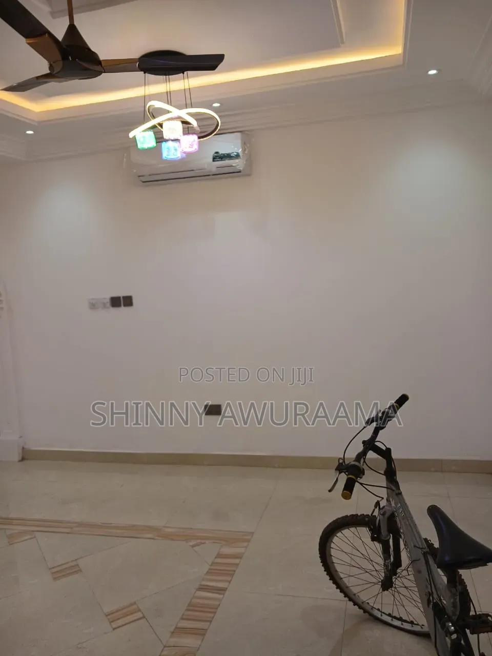 5bdrm House in School Junction for rent