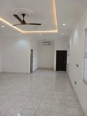 5bdrm House in School Junction for rent