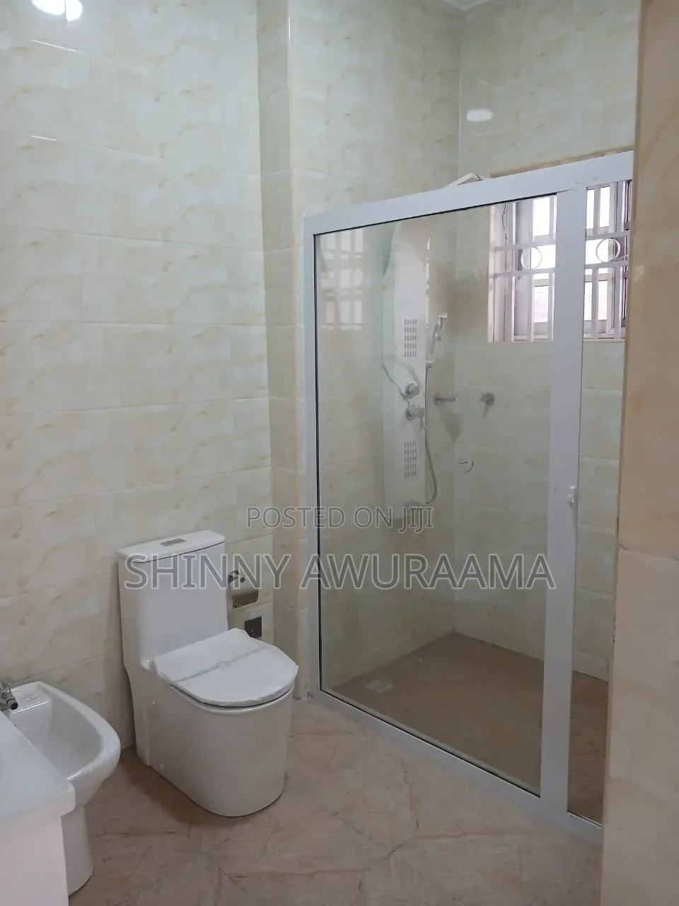 5bdrm House in School Junction for rent