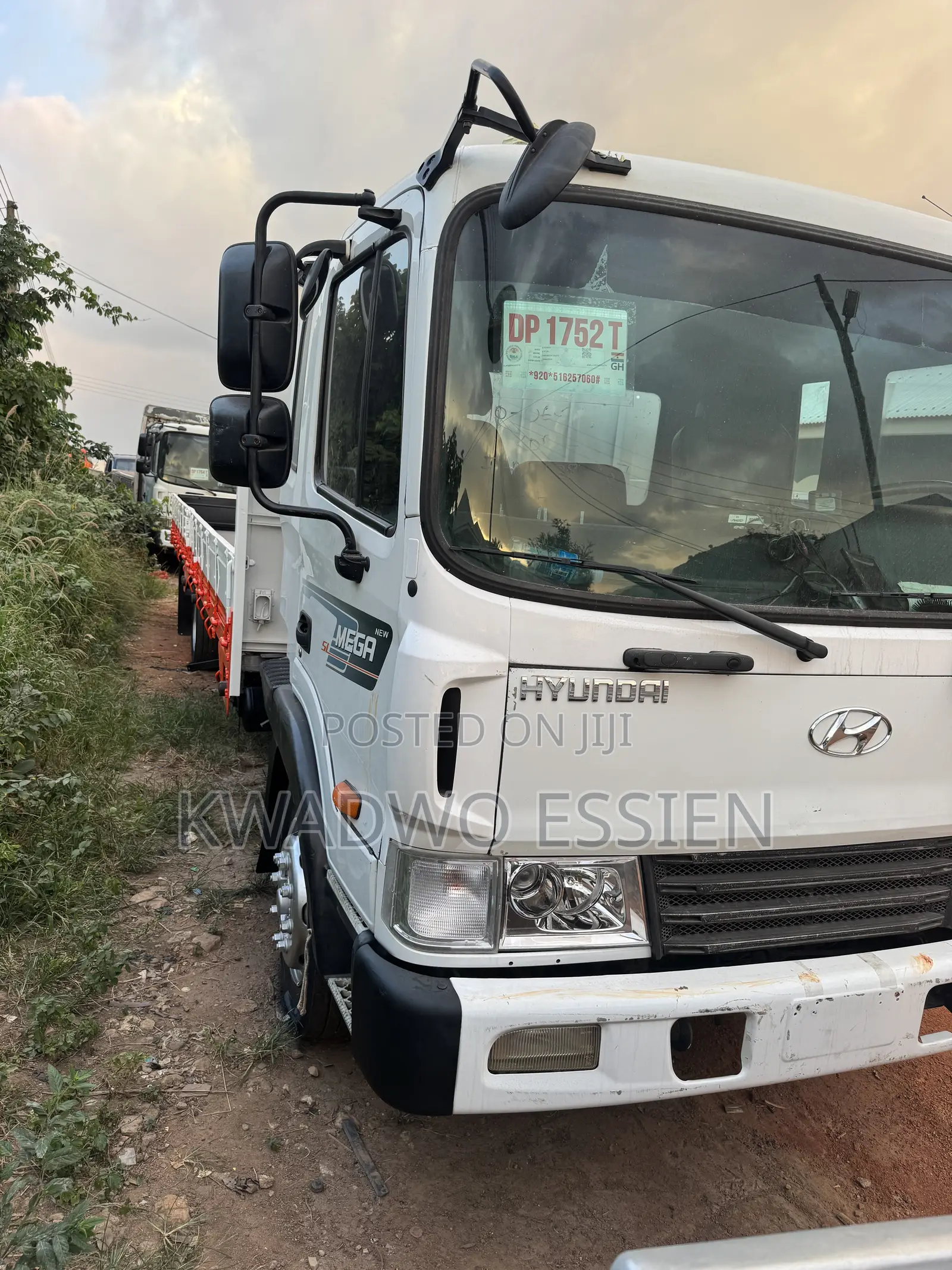 Hyundai Truck 8 Holes