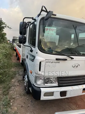 Hyundai Truck 8 Holes