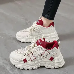 Elegant Women's Bow-adorned Sneakers
