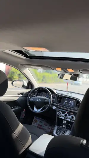 Hyundai Elantra SEL 2020 Silver