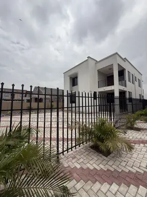 4bdrm Duplex in Tema Metropolitan for rent