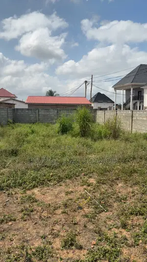 Quarter Plot of Land for Sale at Canada Estate
