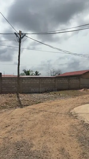 Quarter Plot of Land for Sale at Canada Estate