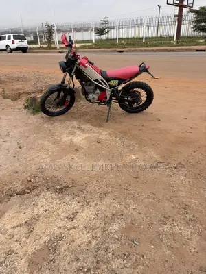 Yamaha 2017 Red