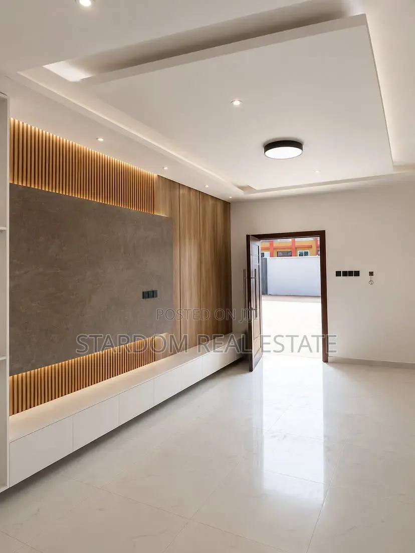 5bdrm Duplex in East Legon, Ability for sale