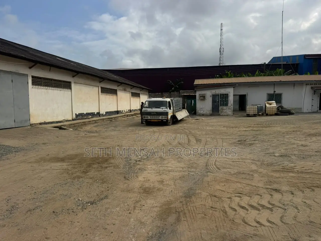 1350 Warehouses for Rent at Achimota Mile7